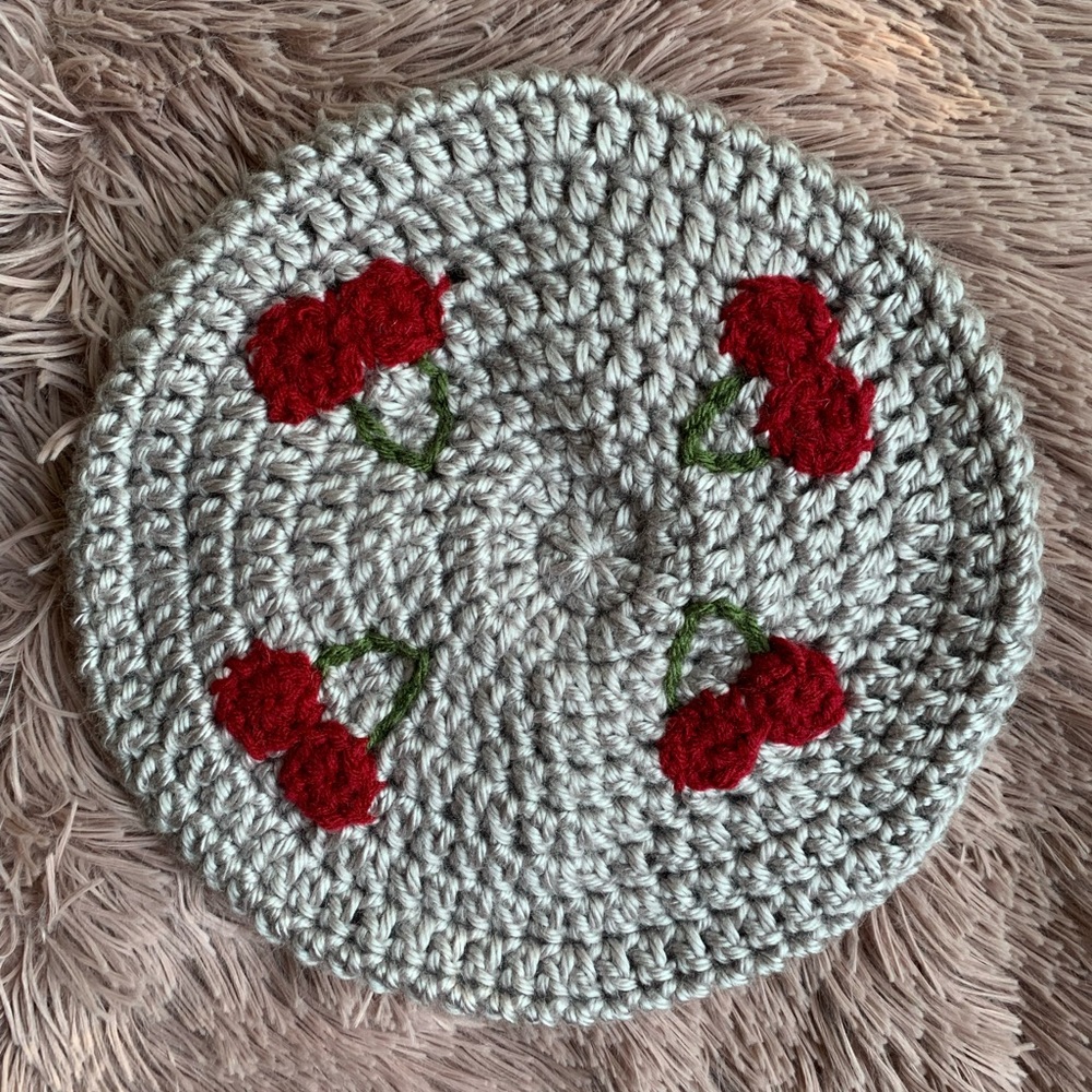 CROCHET CHERRY BERET